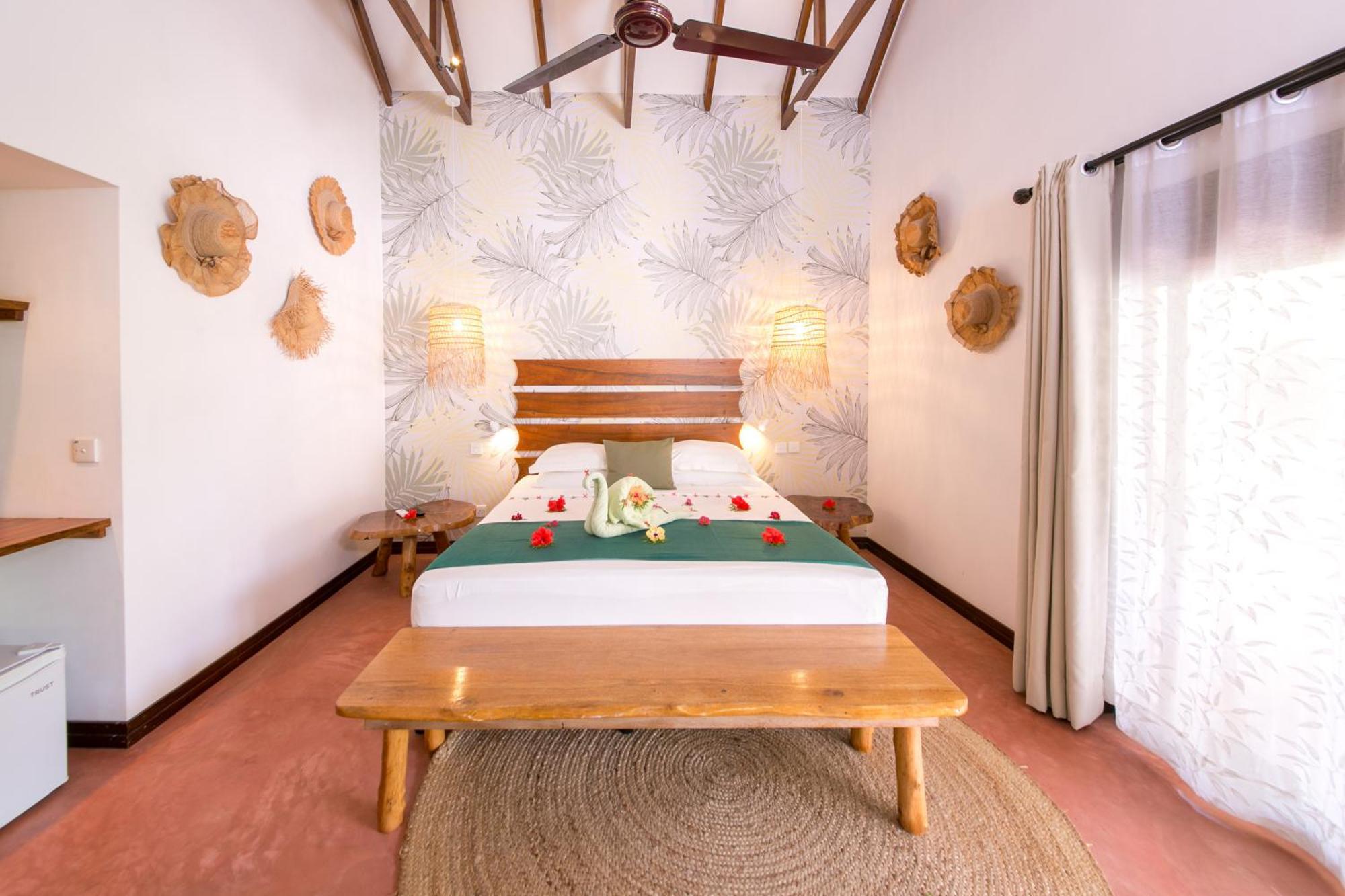 Hotel Les Lauriers Eco 3*